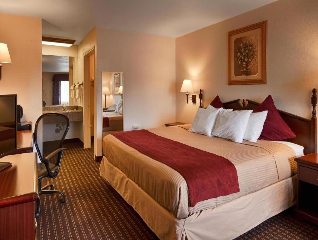 Best Western Johnson City Inn Zewnętrze zdjęcie