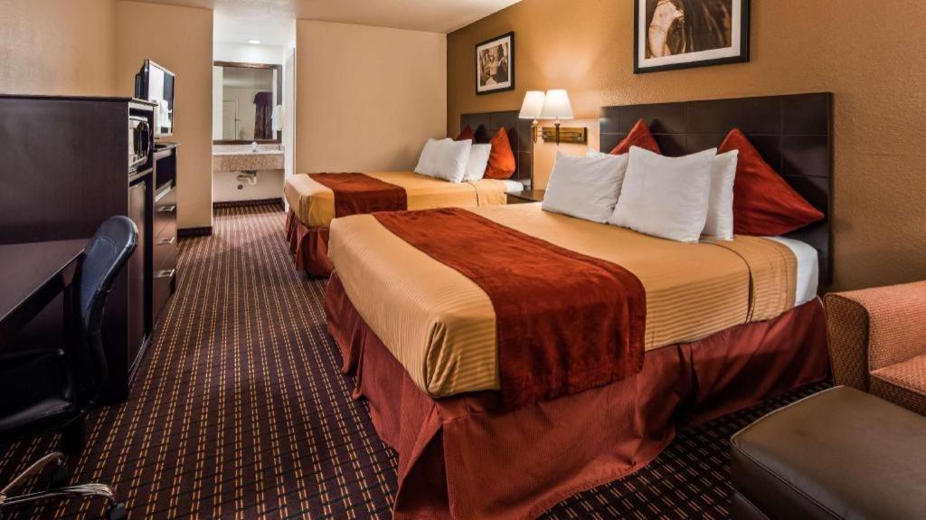 Best Western Johnson City Inn Zewnętrze zdjęcie